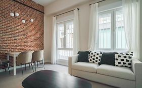 Modern Apartment-2Bedrooms 1Bath-Cuatro Caminos
