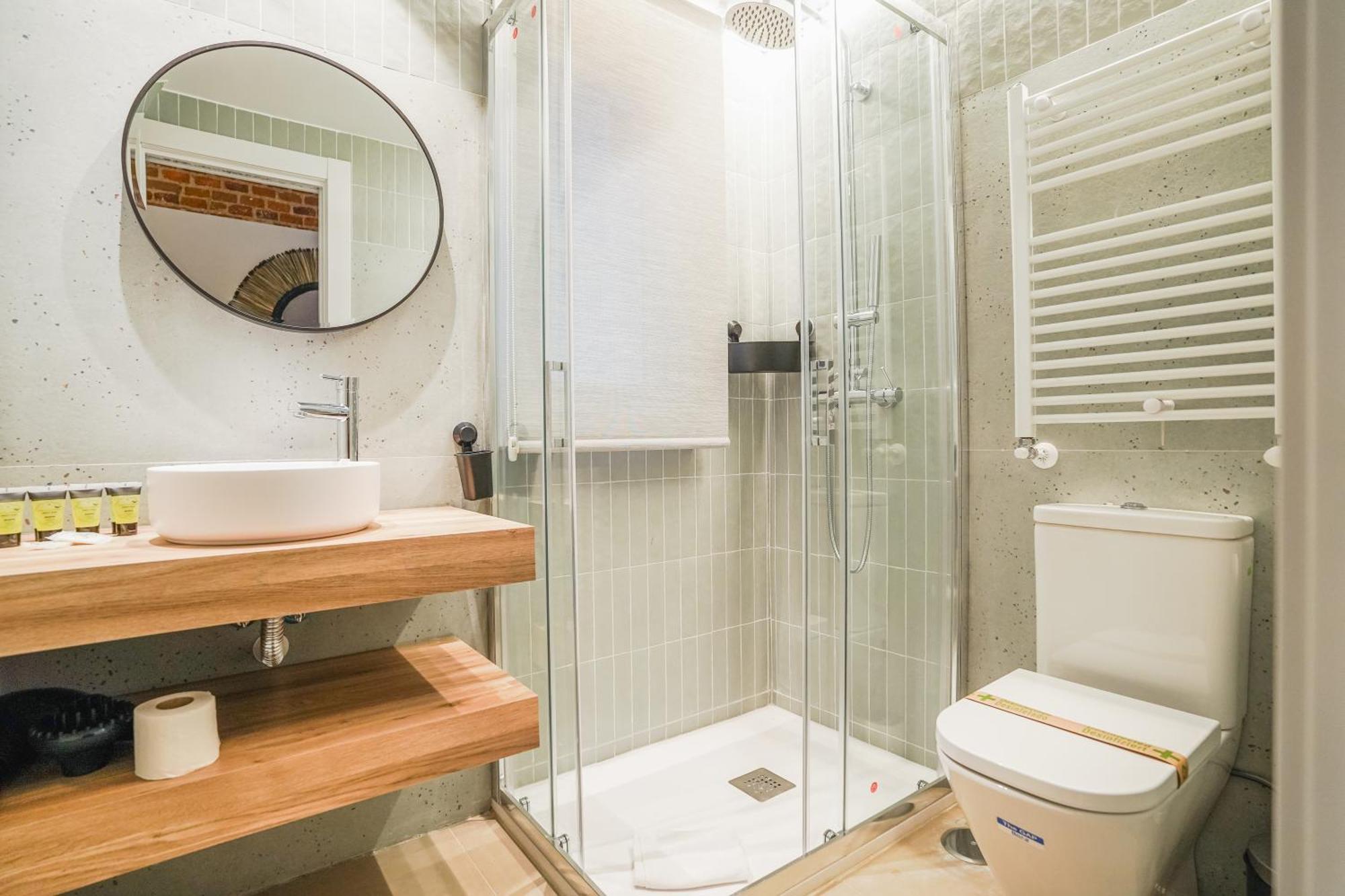 Modern Apartment-2Bedrooms 1Bath-Cuatro Caminos Madrid Exterior foto